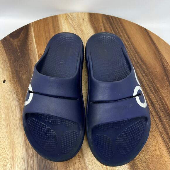 Oofos Men’s Size 8/Women’s Size 10 Ooahh Sports Slides Navy/White Comfort - Picture 1 of 9